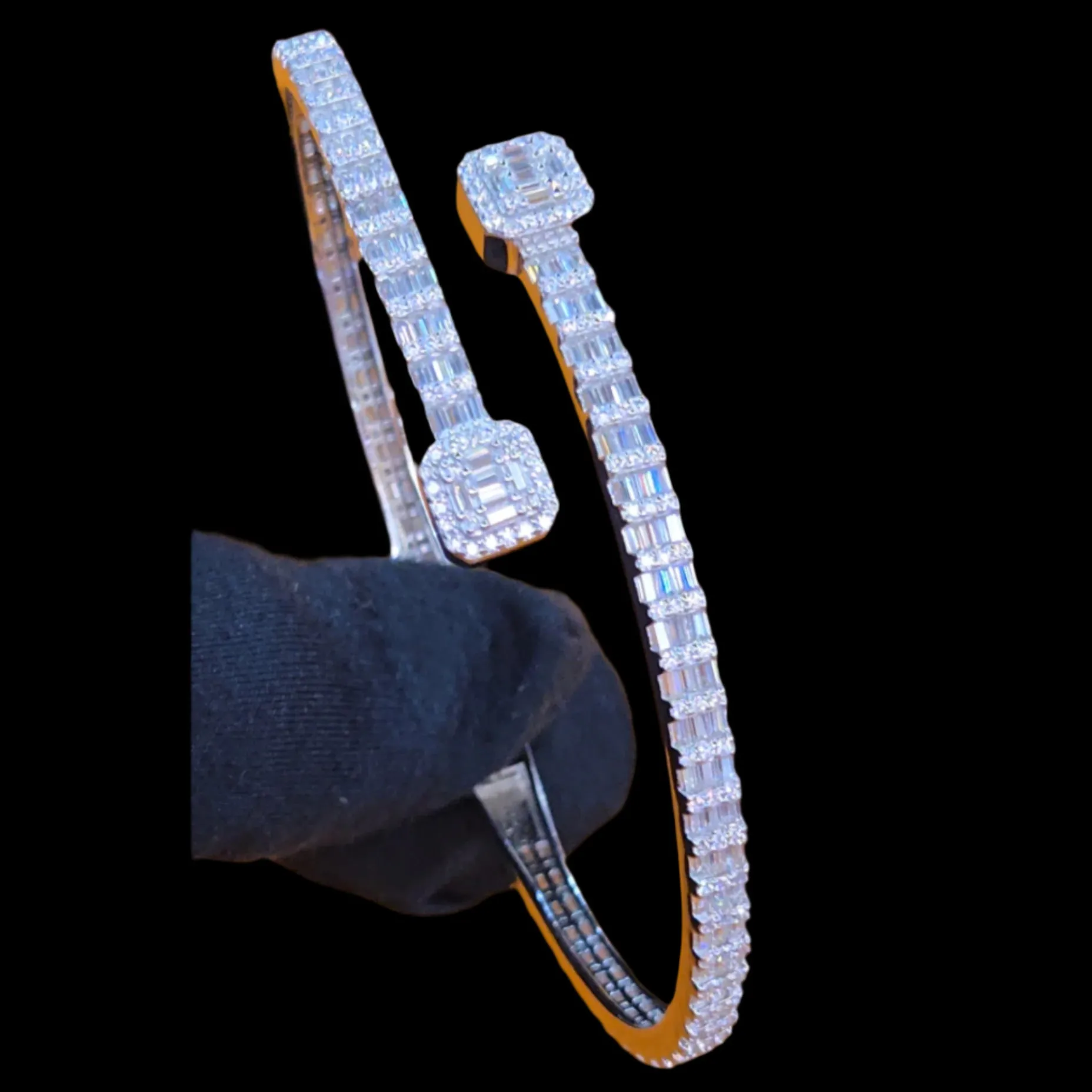 925 Sterling Silver Moissanite Square prominen Bangle Bracelet - M311139