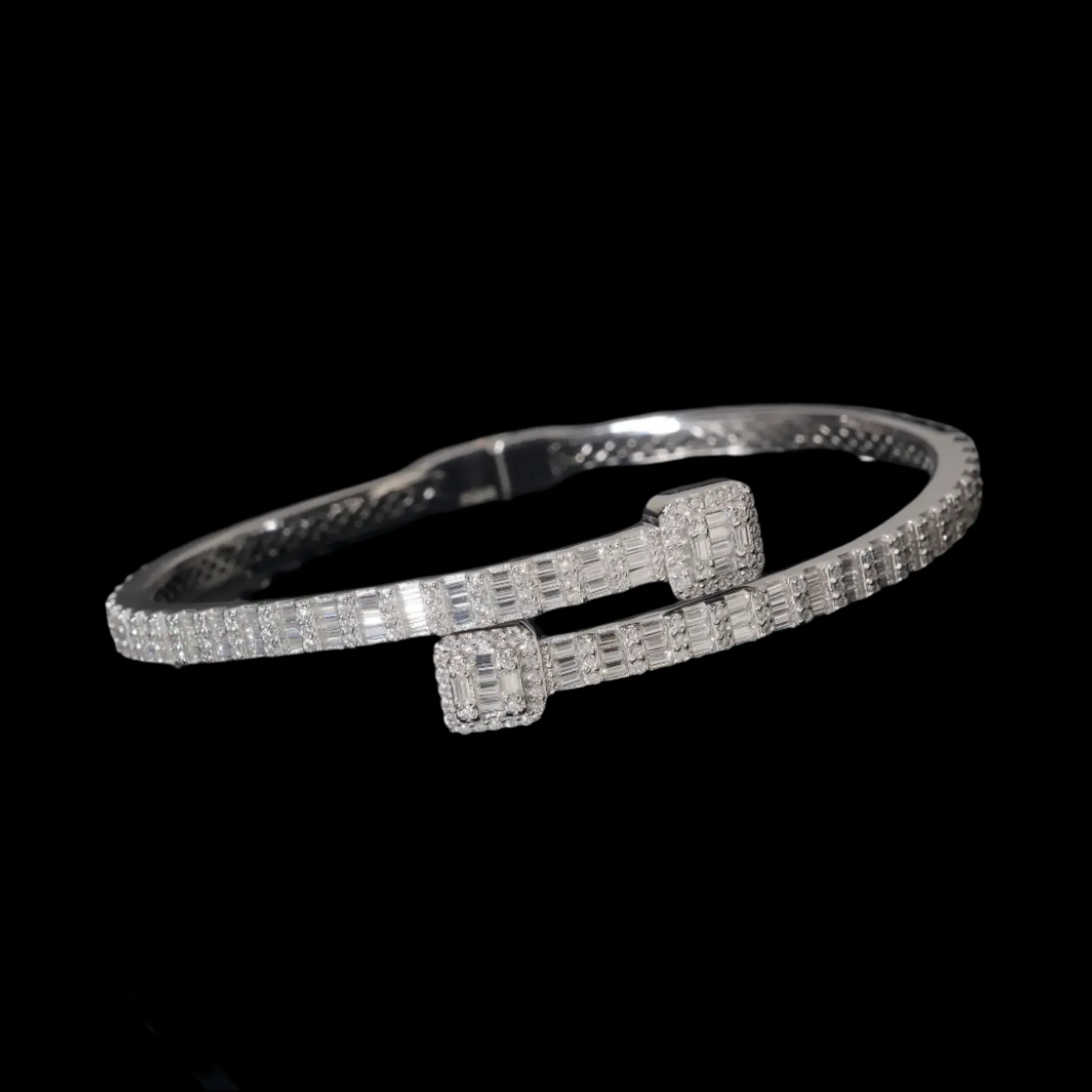 925 Sterling Silver Moissanite Square prominen Bangle Bracelet - M311139