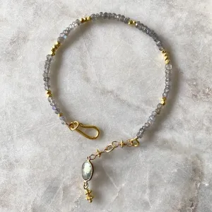 Delicate Labradorite Bracelet