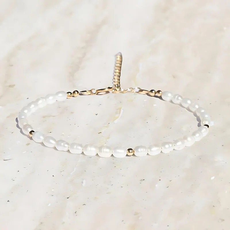 Delicate Pearl Bracelet