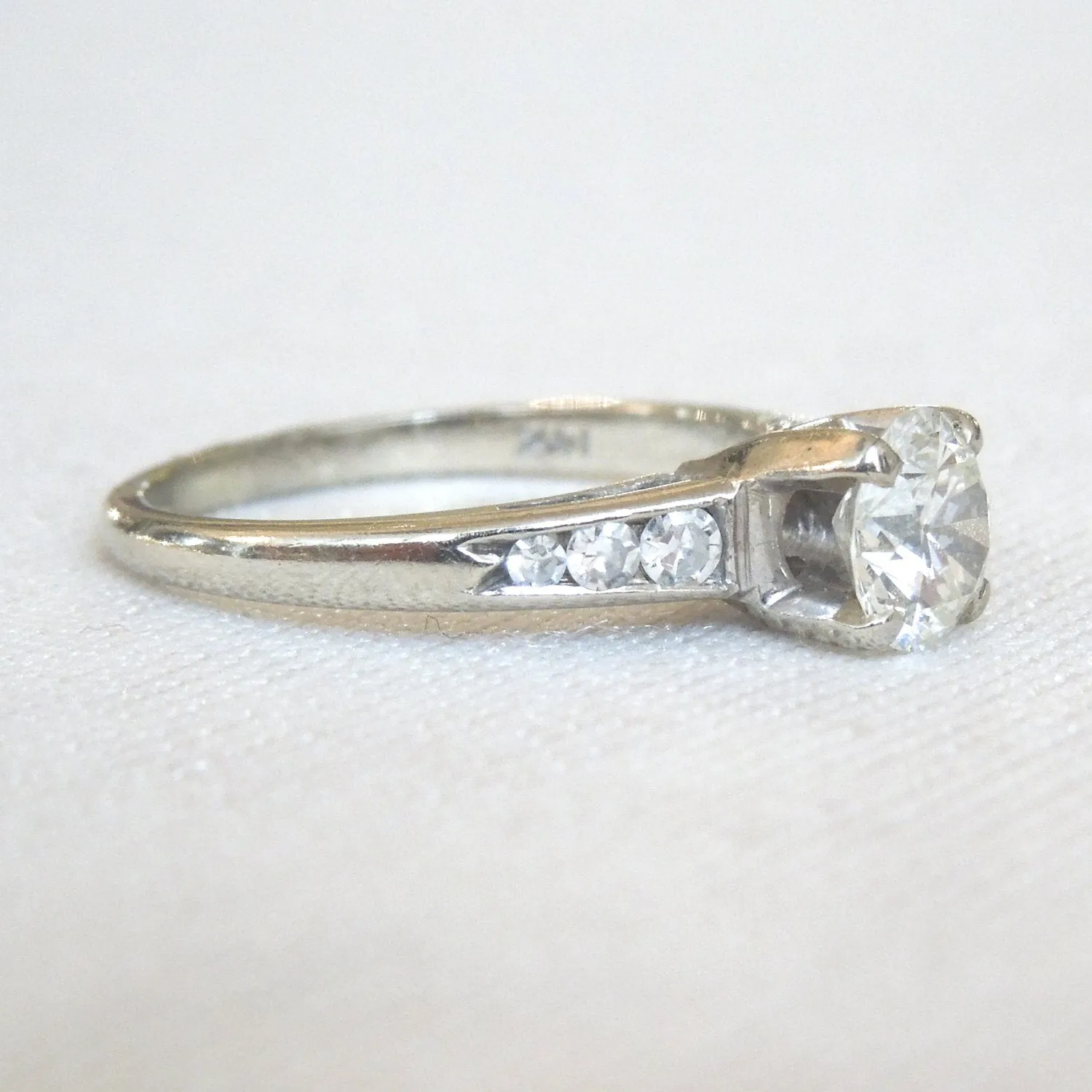 Elegant 0.65ct Diamond Solitaire in White Gold