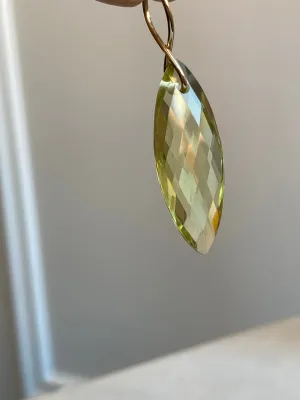Faceted Marquise Citrine on a 14k yellow gold infinity bale