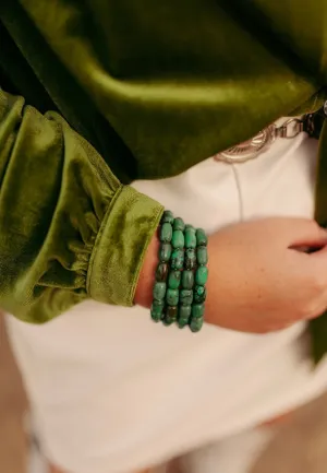 GREEN BARREL STRETCH BRACELET