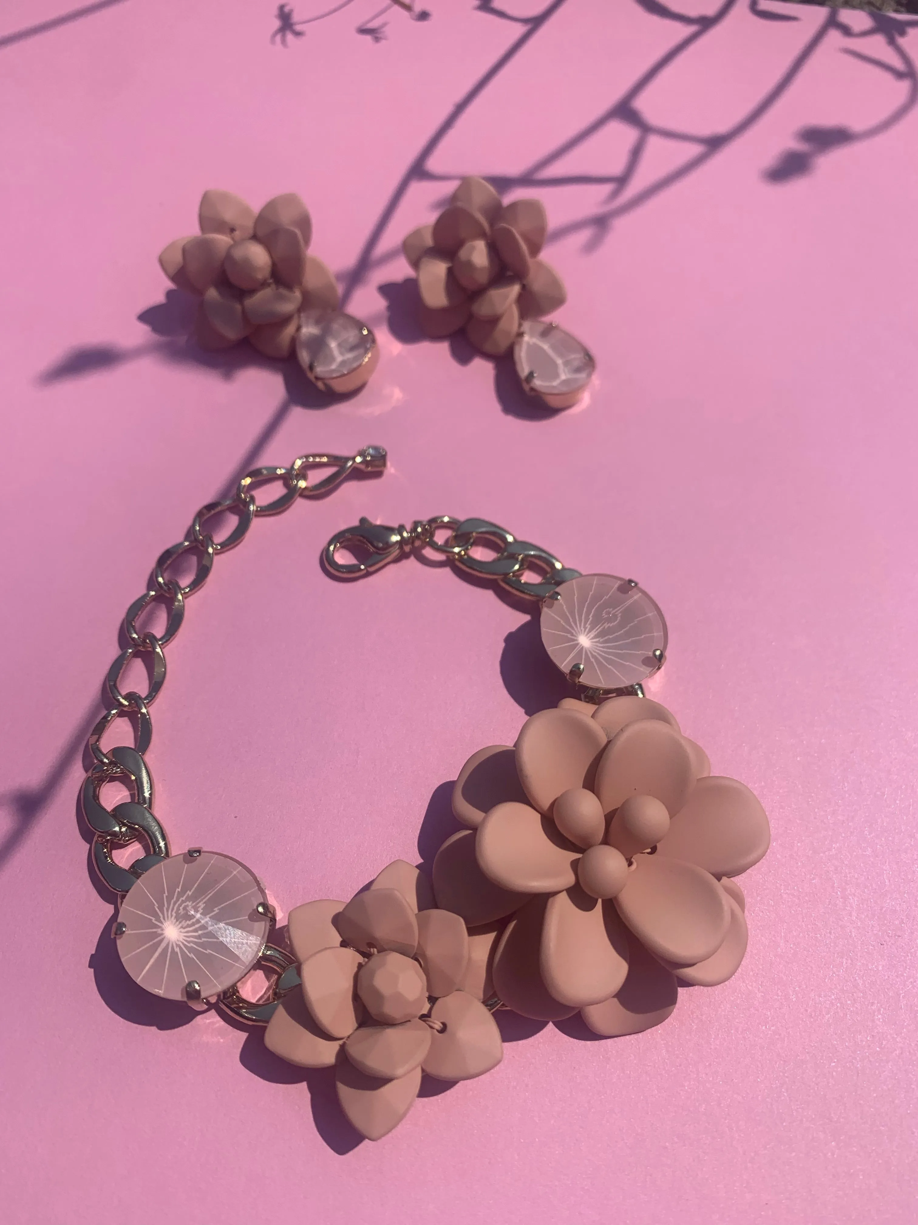 Hibiscus and Lily Bracelet with Diamond Cut Hand painted Resin Stones