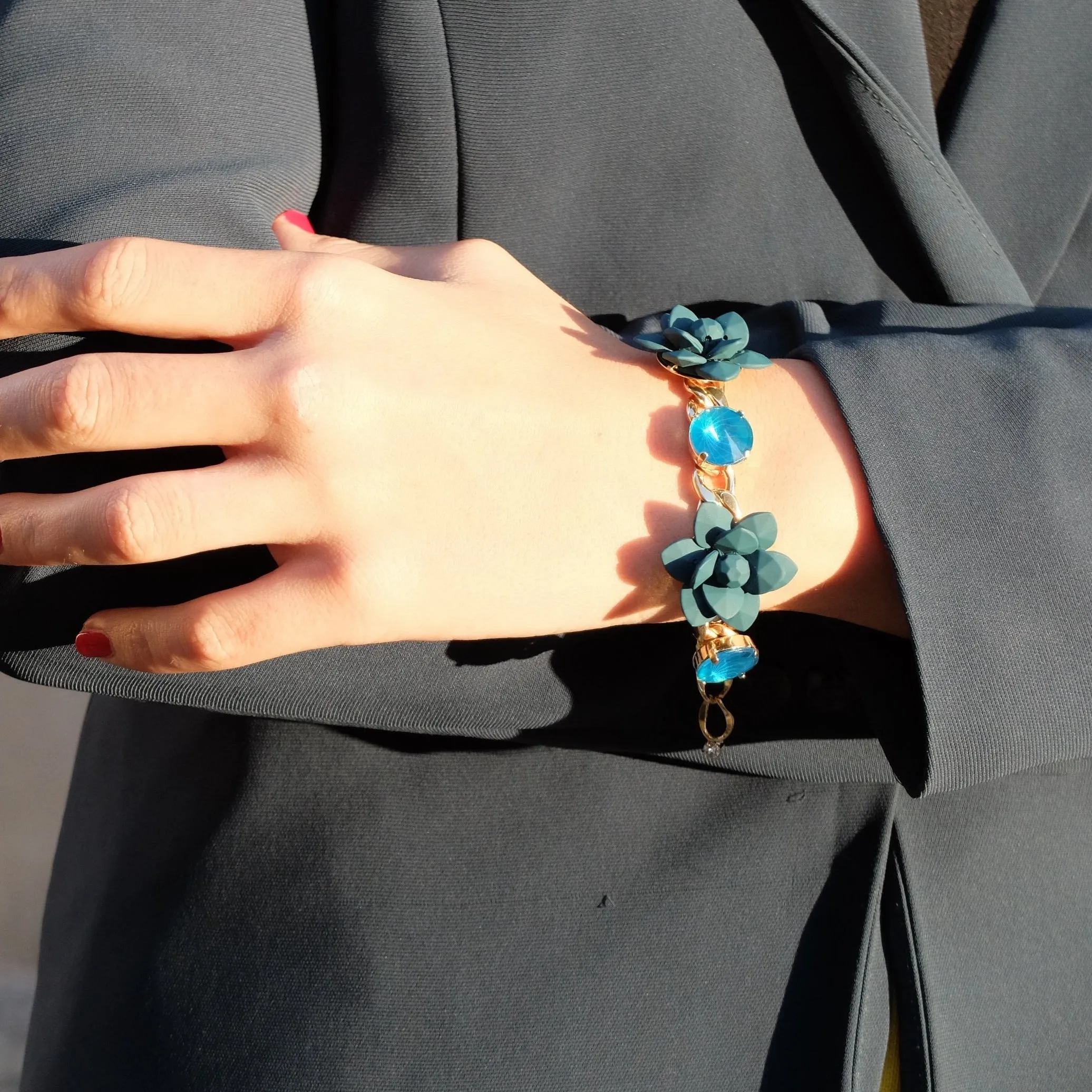 Hibiscus and Lily Bracelet with Diamond Cut Hand painted Resin Stones