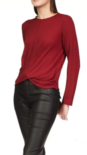 It Girl Twist Front Top
