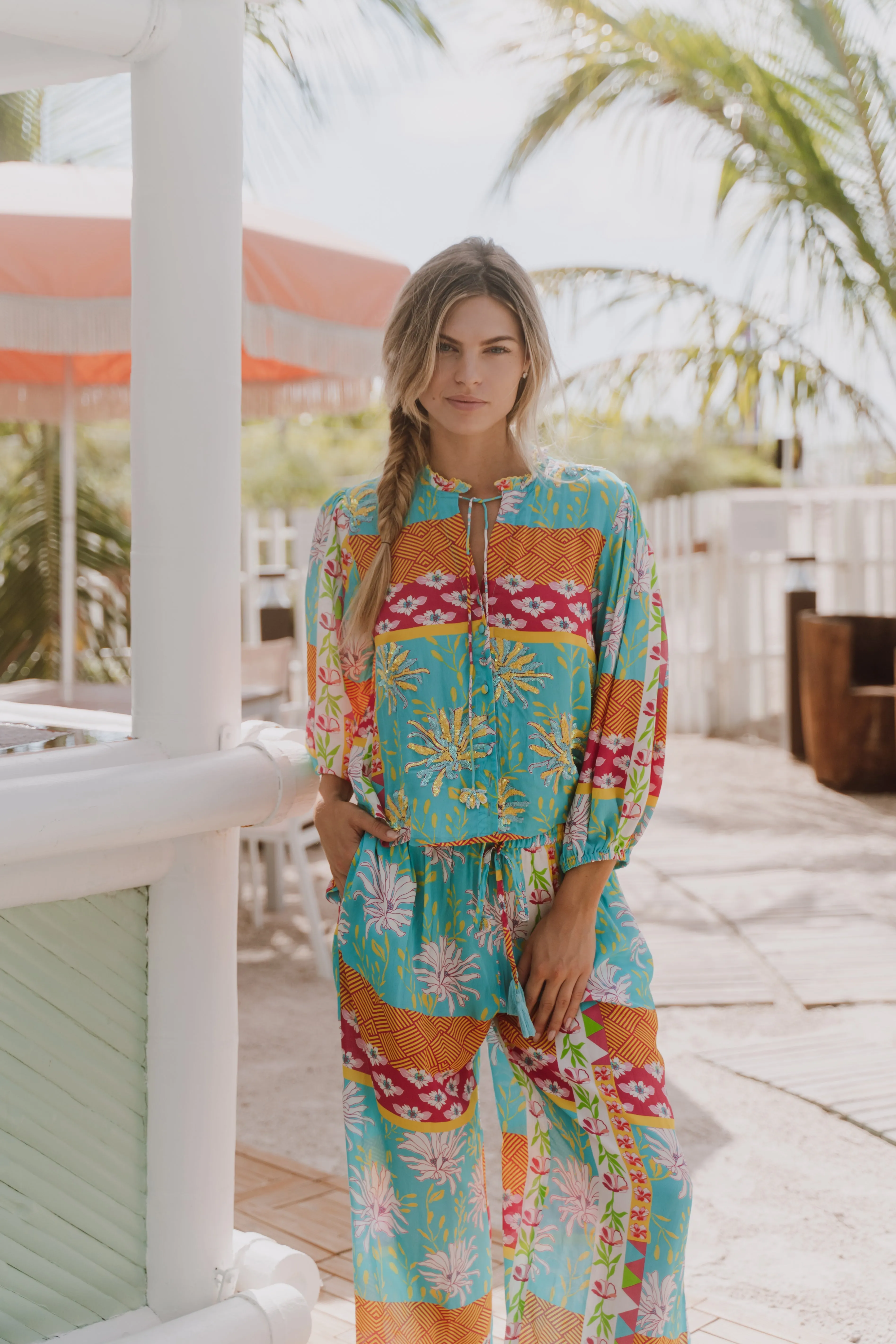 LEONI TOP - CAPRI FLOWERS IN SPRING