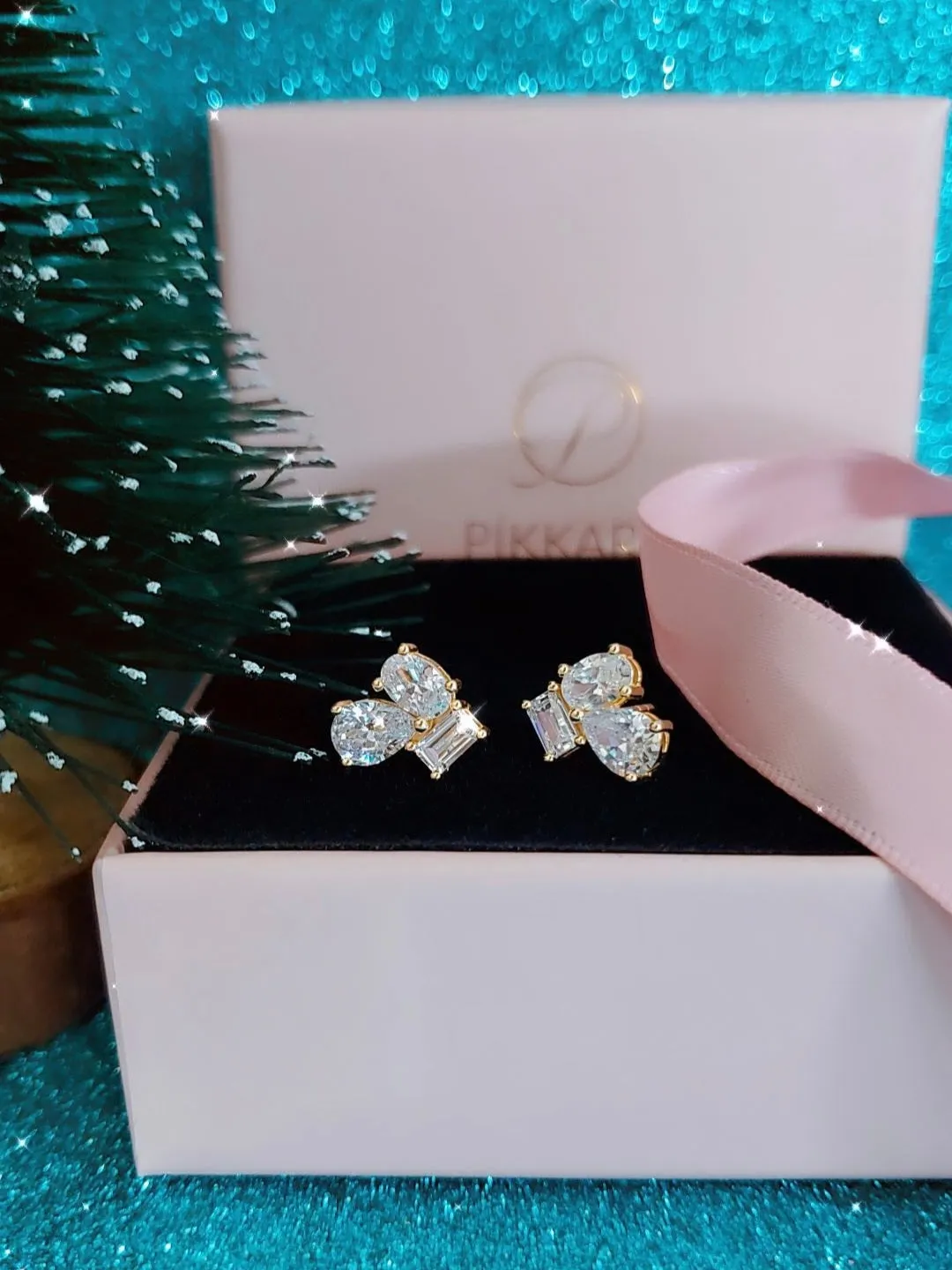 Love Me Gold Earrings