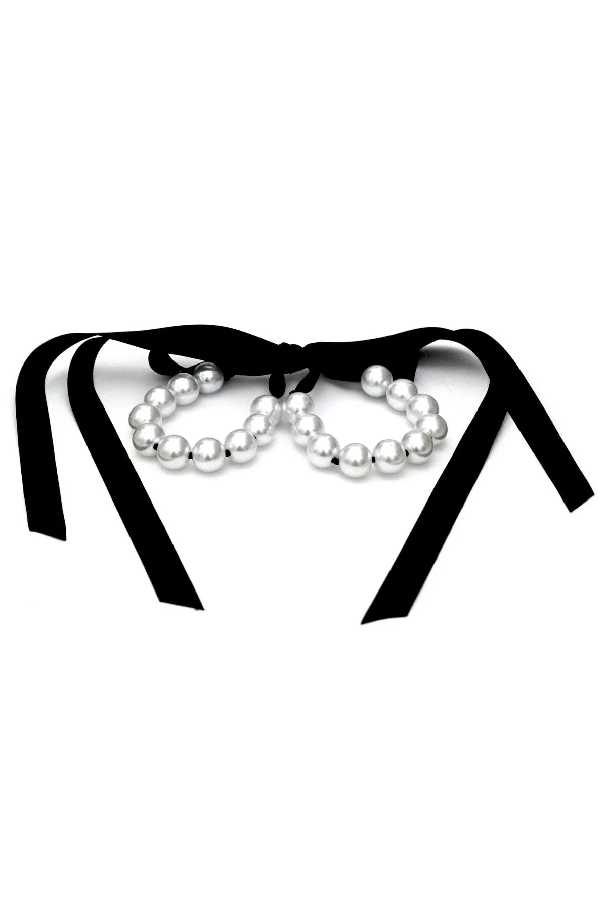 Mademoiselle Tyecuffs