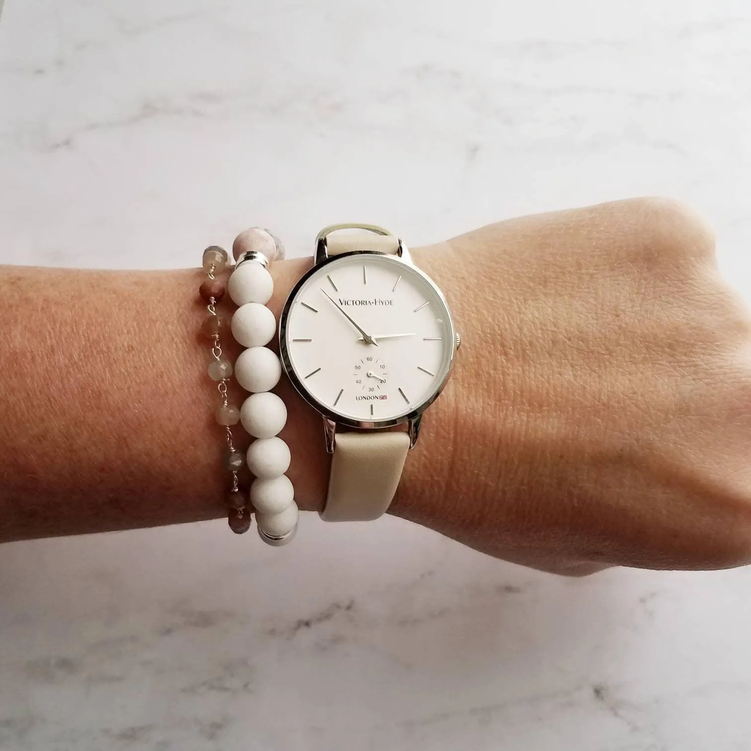 Moonstone Bracelet, silver moonstone chain, moon stone rosary, delicate bracelet, dainty bracelet, white peach grey, tiny little gemstones