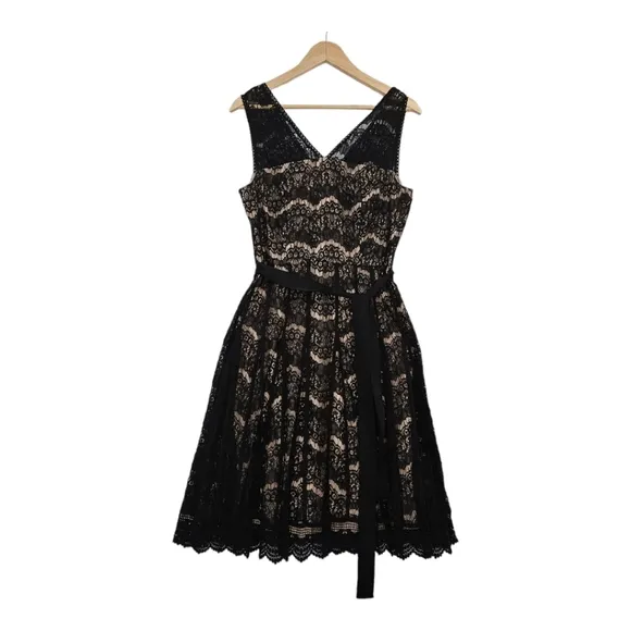 Nanette Lapore Ramona Black Lace Double V Neck Dress Size 8 Black