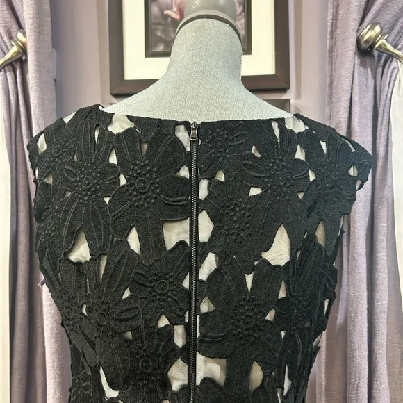 NWT Vera Wang Floral Midi Dress