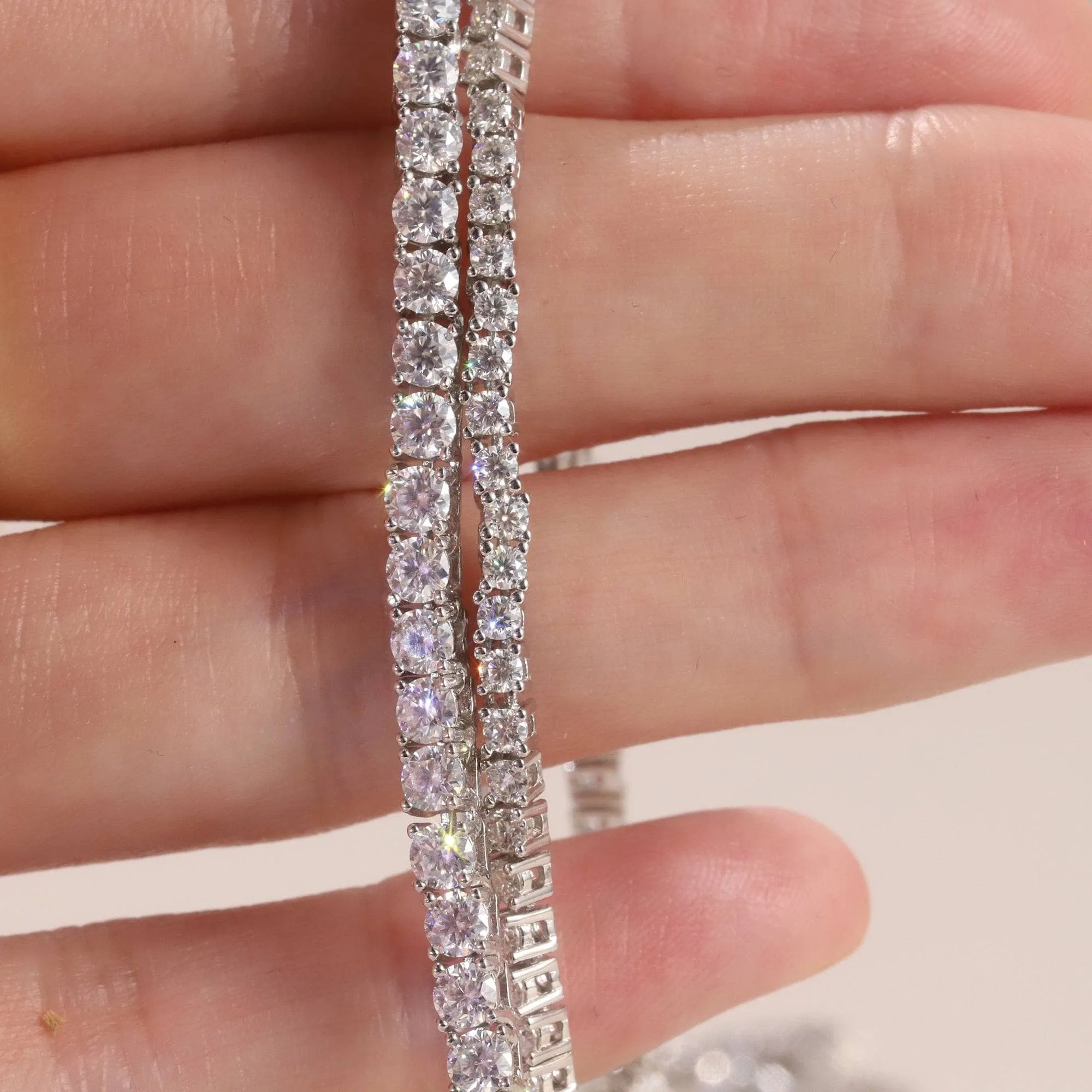Round Cut Diamond Tennis Bracelet