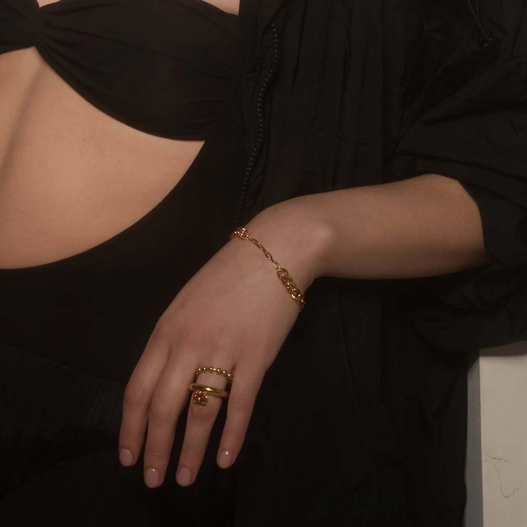 Trace Bracelet with Zircon in Gold