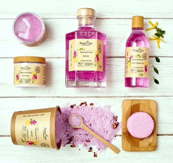Tuberose & Yuzu bath and shower gel 250 ml / 8,45 fl.oz.